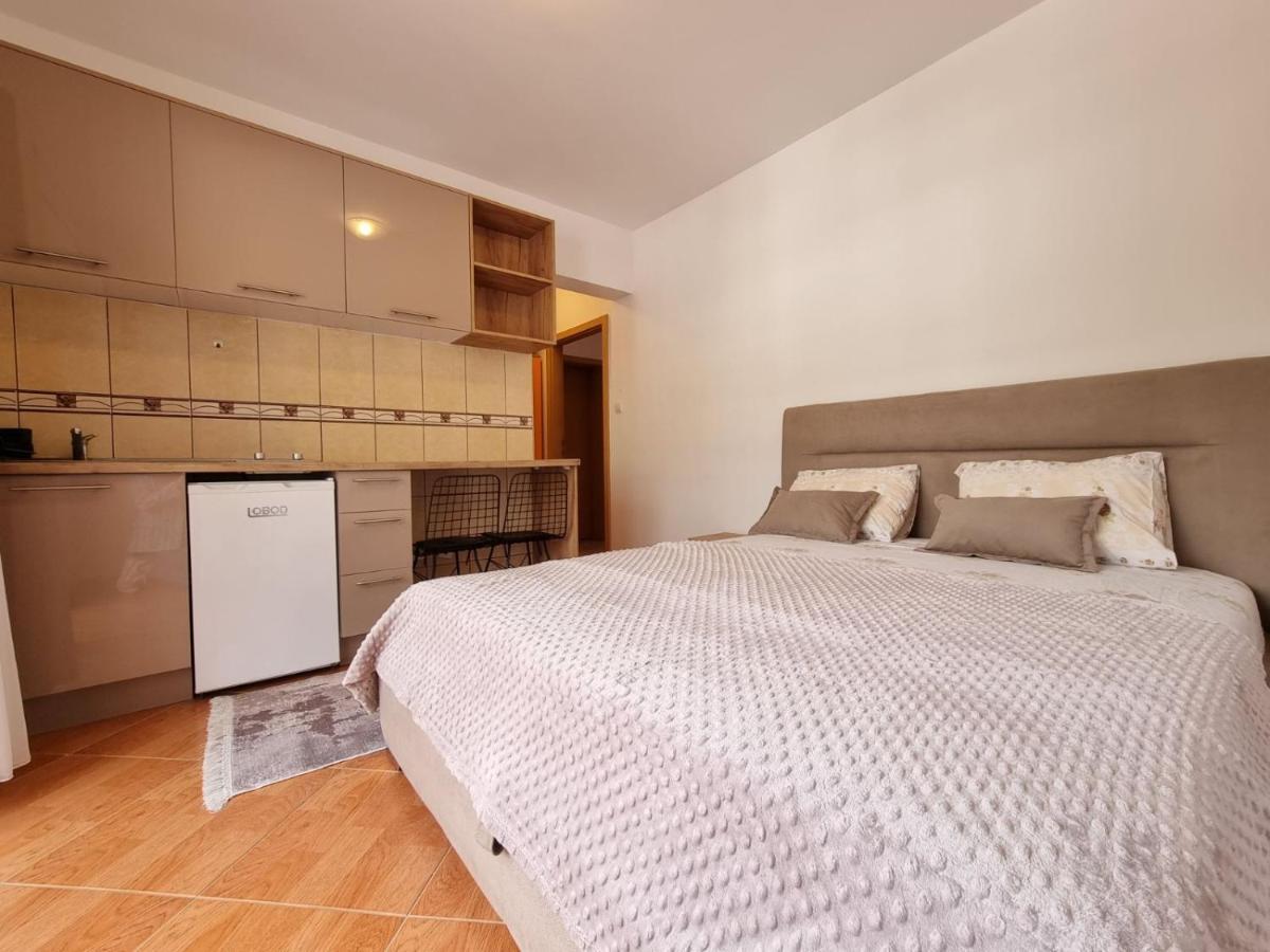 Dom Apartments Budva Eksteriør billede