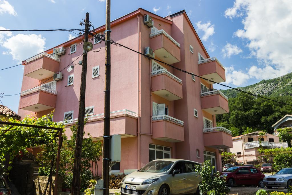 Dom Apartments Budva Eksteriør billede