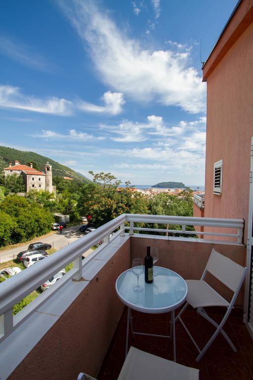 Dom Apartments Budva Eksteriør billede