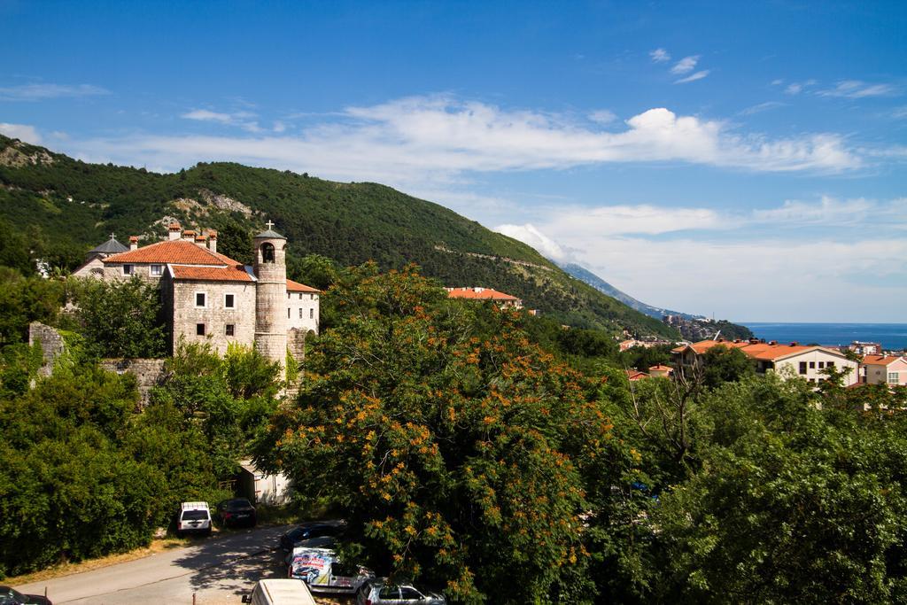 Dom Apartments Budva Eksteriør billede